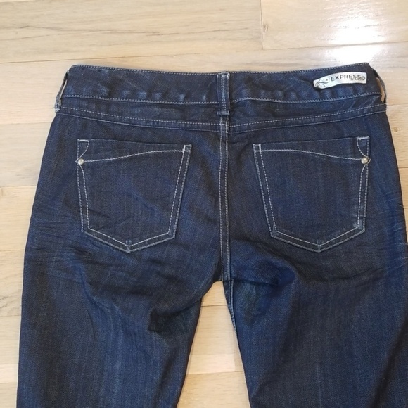 Express women's barely boot jeans, size 6R - Picture 5 of 6